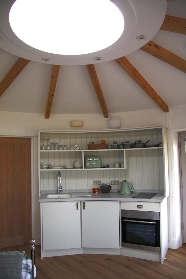 Skye Cabins Skeabost Esterno foto